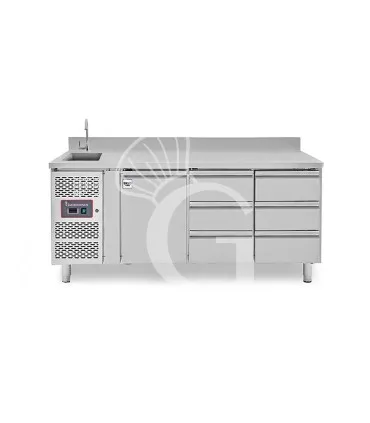 Tavolo refrigerato 6 cassetti da 1/2 a destra, 1 porta, lavello, rubinetto, alzatina,motore a sinistra, P 700 mm, +2°C/+8°C Popolare