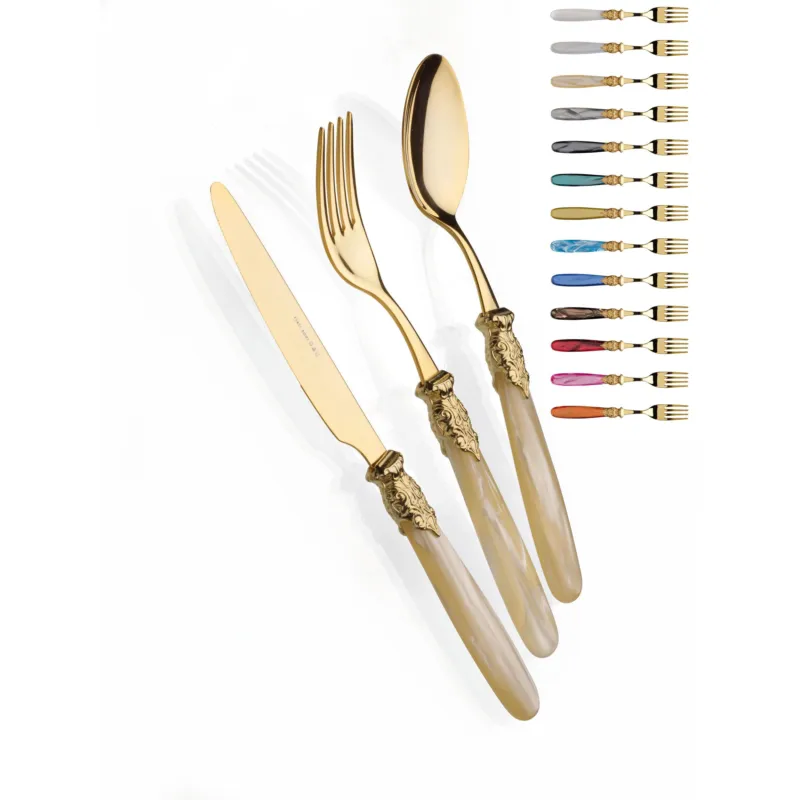 Di Tendenza PARIS TUTTO ORO, 6 posti tavola, Servizio posate 24 pezzi in acciaio inox 18/10 lucido spessore 2,5 mm Manico acrilico madreperlato con ghiera dorata lavabile in lavastoviglie Domus e Design Trasparente