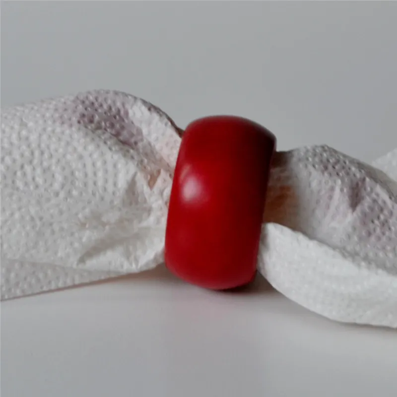 Promo Stagionale Allaccia tovaglioli in legno tornito a mano colore maturale Pezzi 1 diametro 4,5 cm colore Rosso Manzoni Pietro