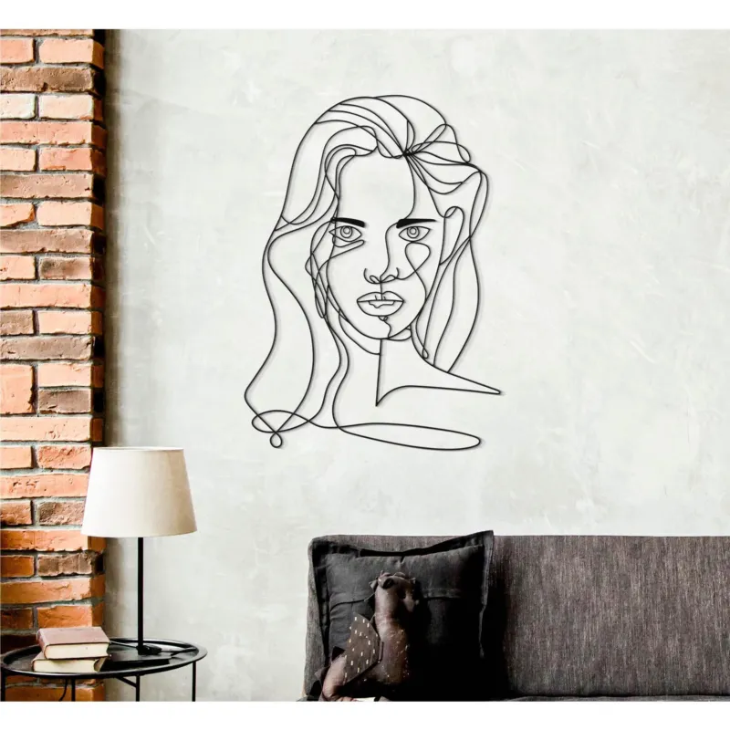 Pannello decorativo 3D da parete in metallo nero FACE 57x1,3x h 80 cm peso 1,0 kg tratti delicati e sinuosi che vanno a comporre una ragazza seduta. Mauro Ferretti Direttamente Dal Produttore