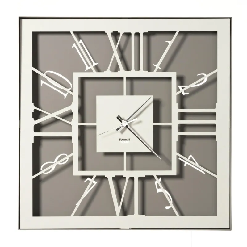 Promozione Orologio da muro di design Tauro con i numeri romani Dimensioni 50x50 cm colore Fango e avorio Arti e Mestieri