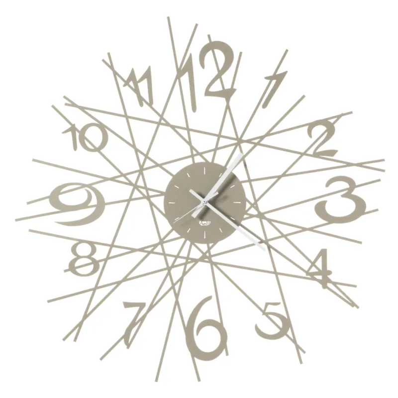 Offerta Orologio da parete iconico , quadrante circolare ZIG ZAG Diametro 70 cm che ospita le lancette, da cui si dipartono una serie di linee rette intrecciate, tra cui sono incastonati i numeri colore Beige Arti e Mestieri
