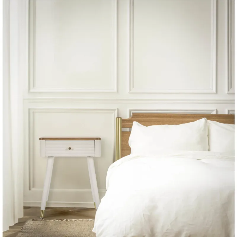 Professionale Comodino con cassetto e ripiano in legno bianco, MATERA, Dimensioni 45x32x h 62 cm - Peso 6kg La struttura in legno colore bianco Mauro Ferretti