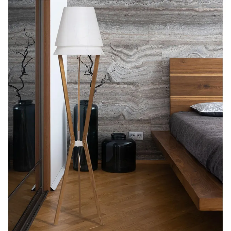 Bestseller Lampada da terra in cristallo acrilico, polypropylene e legno LUCIO 42x42xh175 cm con struttura in legno colore Mogano Emporium