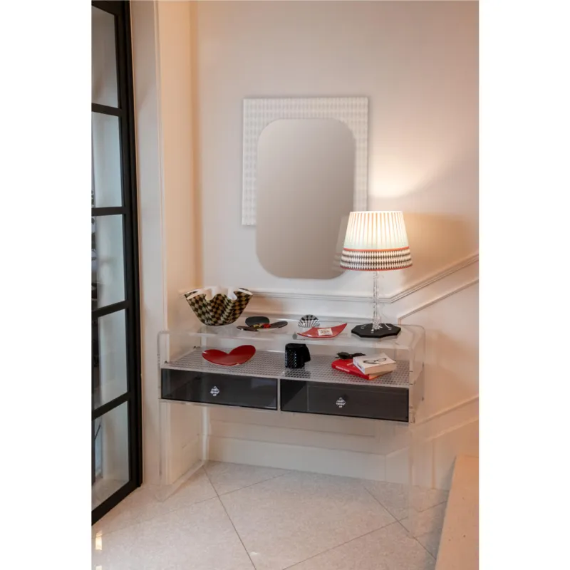 Consolle Tavolo in Cristallo acrilico piegato a caldo PEGGY , dimensioni 110x31xh75 cm, Doppio cassetto e ripiano con marcatura Al laser spessore 15 mm colore trasparente Vesta Novità