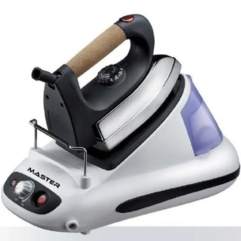 Ultime Pezzi Ferro Da Stiro Con Caldaia 2600W Carica Continua Serbatoio 650 ml SS2600 Master