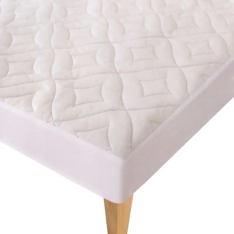 Coprirete Trapuntato Scudo Anallergico con Elastici by Maestri Cotonieri Di Tendenza